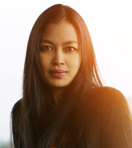 Work Wonders With Your Hair – 6 Natural Hair Straightening Products